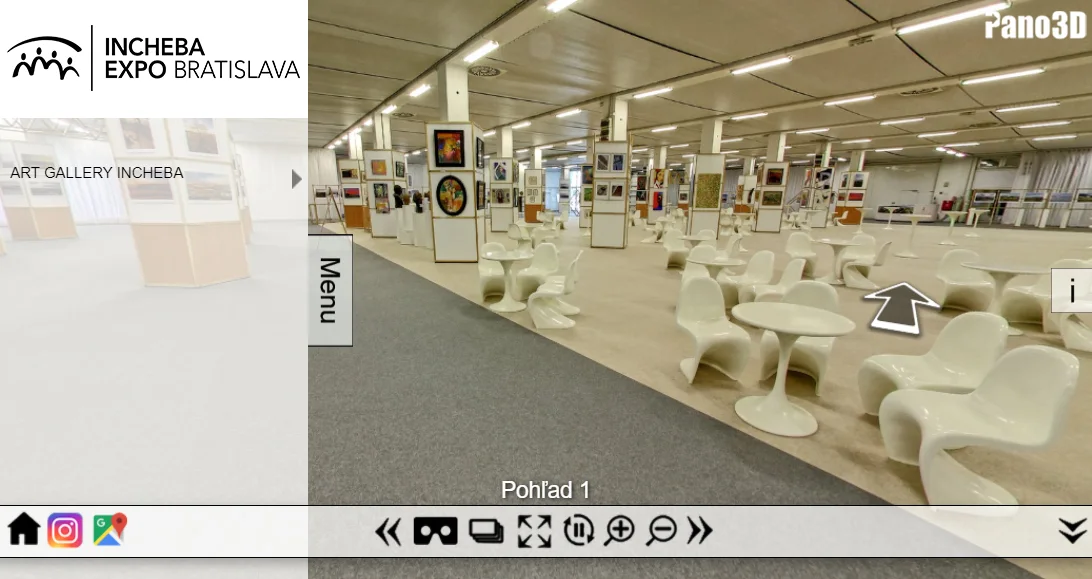 Náhľad prehliadky Art Gallery Incheba so stoličkami a vystavenými obrazmi